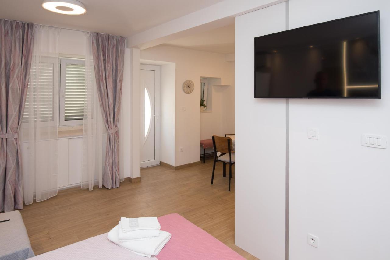 Luxury Studio Apartment Honeymoon Split Extérieur photo