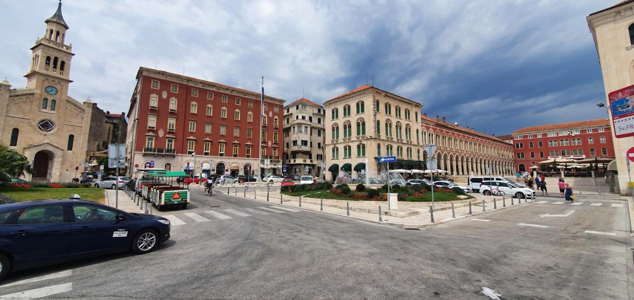 Luxury Studio Apartment Honeymoon Split Extérieur photo